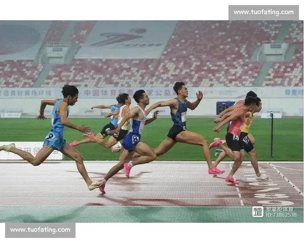 10 秒 46 破纪录!16 岁吴昊霖:百米后程狂飙太震撼 10 秒 46 破纪录!16 岁吴昊霖:百米后程狂飙太震撼