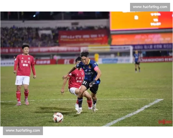 四川城足联赛 “那个男人” 刷屏!36 岁高速路卫 6 球登顶 四川城足联赛 “那个男人” 刷屏!36 岁高速路卫 6 球登顶