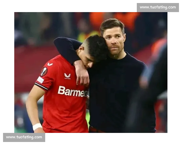 红队vs火箭激战全场攻防拉满胜负悬念持续到终场哨响焦点之夜